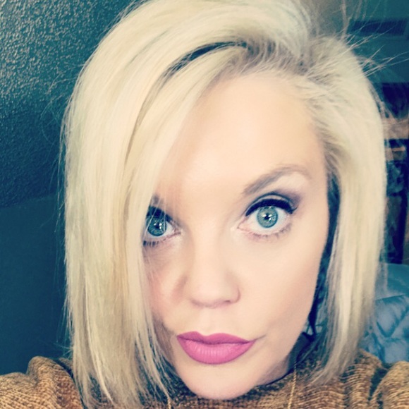 Meet your Posher, Teresa - Picture 2 of 4